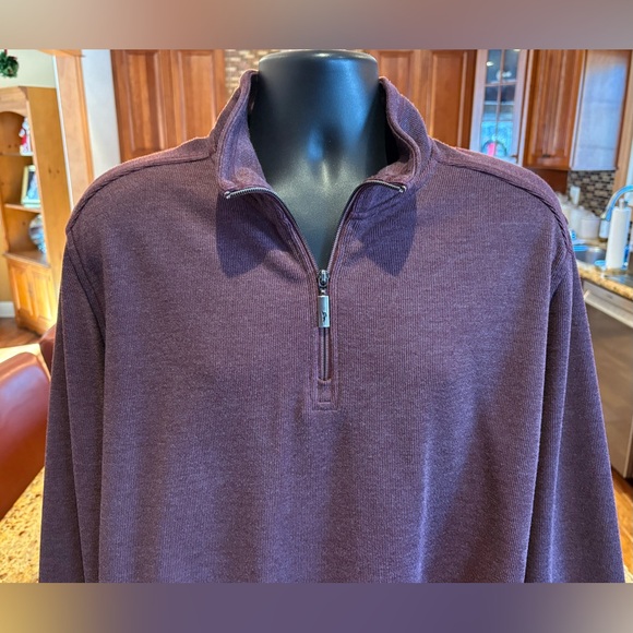Tommy Bahama Men's quarter  Zip pullover - Picture 2 of 7